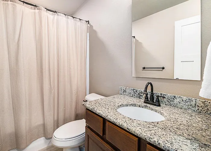 Spacious Ranch W Hot Tub & Fire Pit * Cheyenne