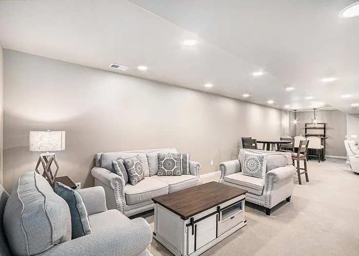 Spacious Ranch W Hot Tub & Fire Pit Holiday home Cheyenne